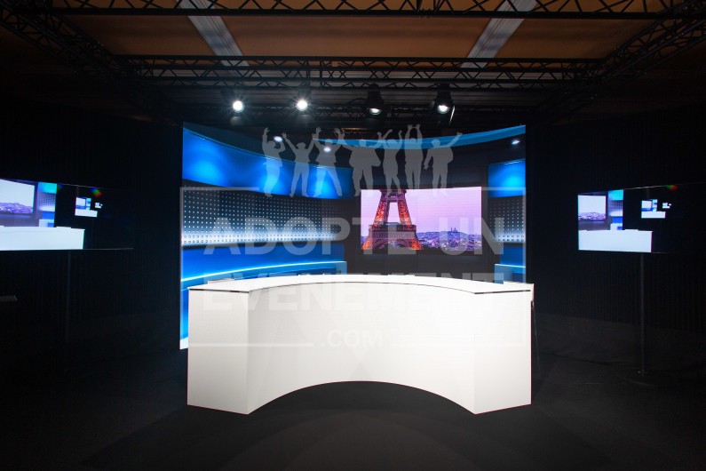 STUDIO TV TOUT EQUIPE POUR VOS EVENEMENTS DIGITAUX EN DISTANCIEL A PARIS | adopte-un-evenement