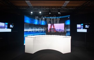 STUDIO TV TOUT EQUIPE POUR VOS EVENEMENTS DIGITAUX EN DISTANCIEL A PARIS | adopte-un-evenement