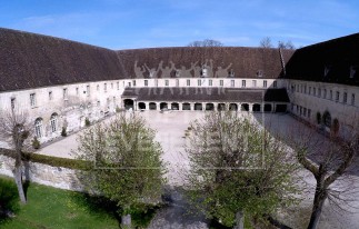 ABBAYE ROYAL DE MONCEL ESPACE EVENEMENT REUNION GARDEN PARTY SEMINAIRE ET JOURNEE D'ETUDE | adopte-un-evenement